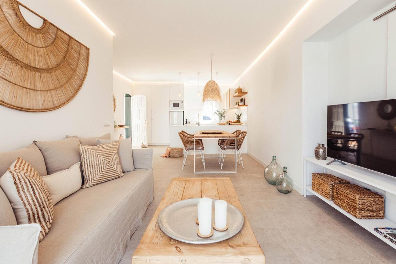 Apartamento Las Golondrinas Arenal - Adults Only Arenal d'en Castell Kültér fotó